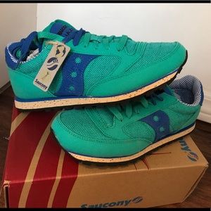 NWT Women’s Saucony Jazz Vegan Series
